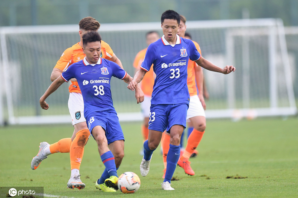 包含NBA季后赛赛程吃紧，上海申花赛前官宣签约，管理层满意，球探报告显示潜力的词条