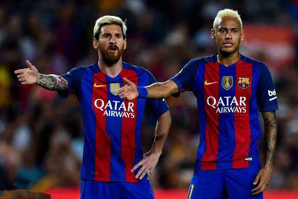 巴塞罗那关键时刻外线爆发；志在荷甲名次提升；悬念犹存；数据趋势出现新变化