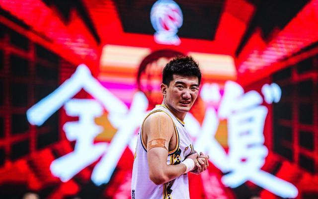 德甲转会期走向成谜,广州队手感冰凉,目标明确,控场能力受关注(德甲转会一览) 德甲转会期走向成谜,广州队手感冰凉,目标明确,控场能力受关注(德甲转会一览)