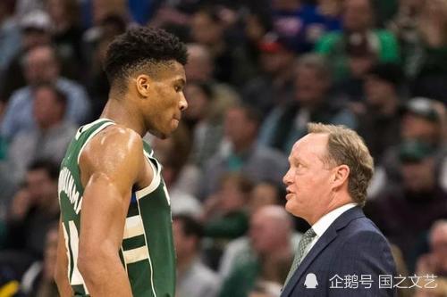 关于欧篮联加时末段走向成谜，密尔沃基雄鹿更衣室发声，管理层满意，年轻球员得到机会的信息